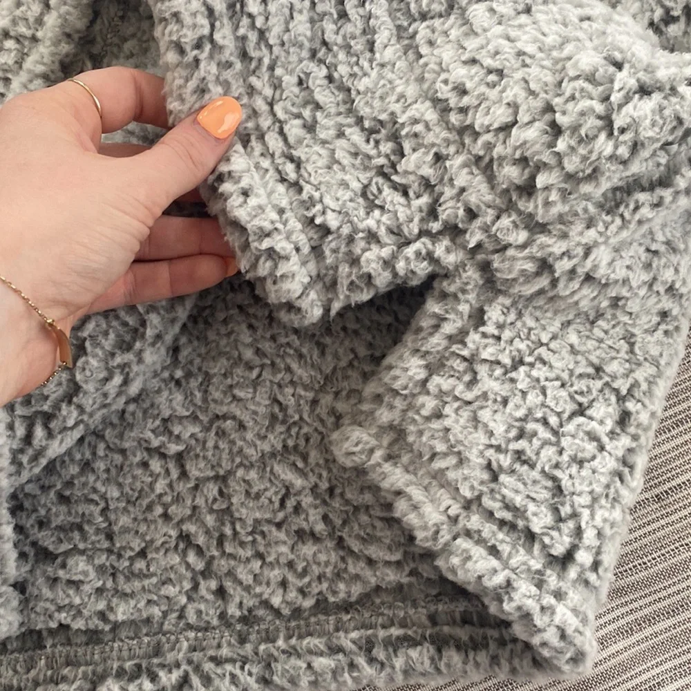 Sherpa Half Zip Pullover - Picture 3 of 4